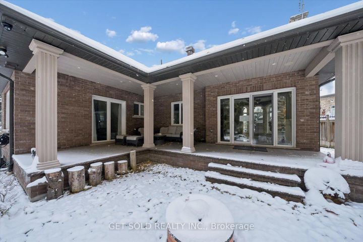 Photo 43 at 7 Tristan Court, Bram West, Brampton