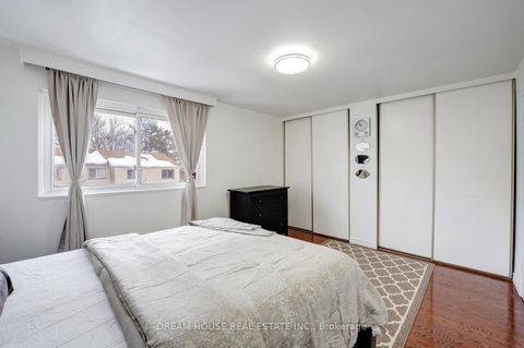 Photo 19 at 2 - 1655 Geta Circle, Village East, Pickering