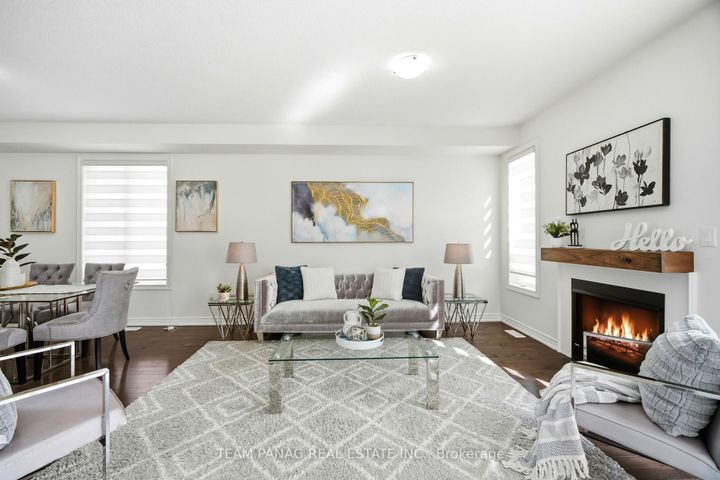 Photo 11 at 414 Royal West Drive, Credit Valley, Brampton