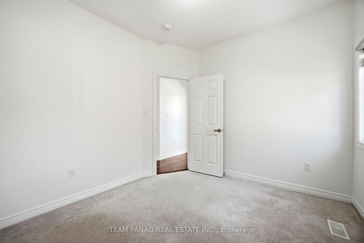 Photo 30 at 414 Royal West Drive, Credit Valley, Brampton