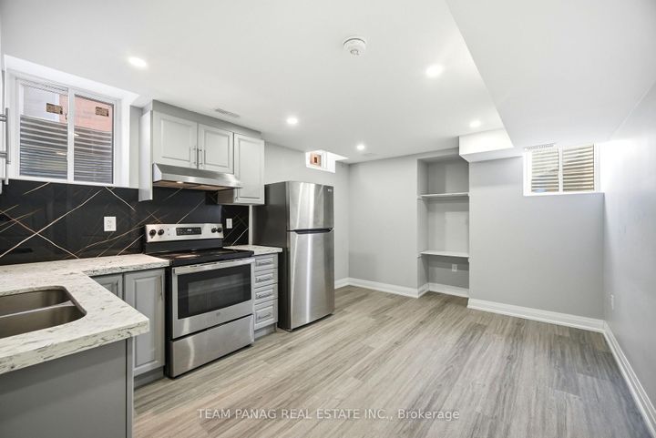 Photo 35 at 414 Royal West Drive, Credit Valley, Brampton