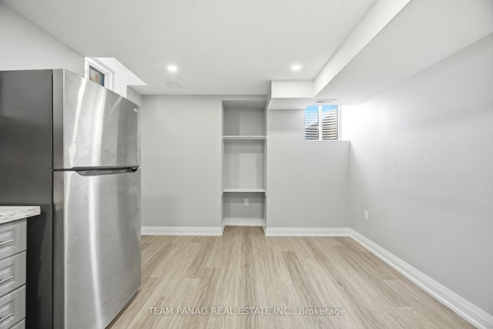 Photo 38 at 414 Royal West Drive, Credit Valley, Brampton