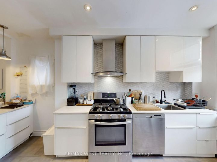 Photo 19 at 91 Olive Avenue, Annex, Toronto