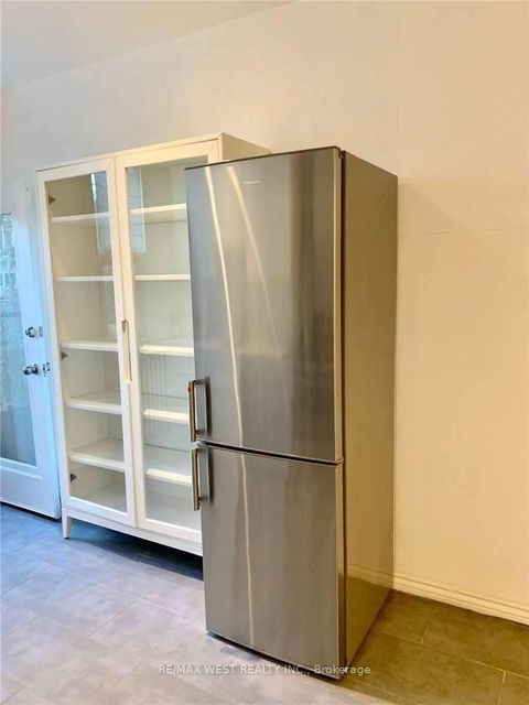 Photo 21 at 91 Olive Avenue, Annex, Toronto