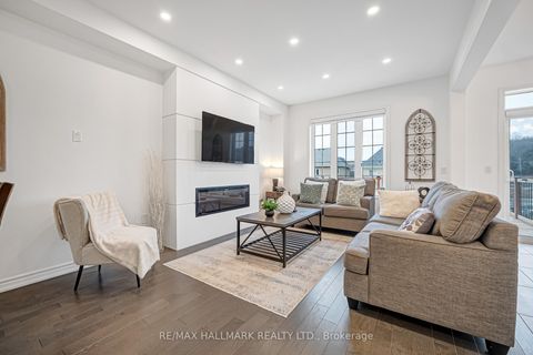 Photo 12 at 38 Richard Boyd Drive, Holland Landing, East Gwillimbury