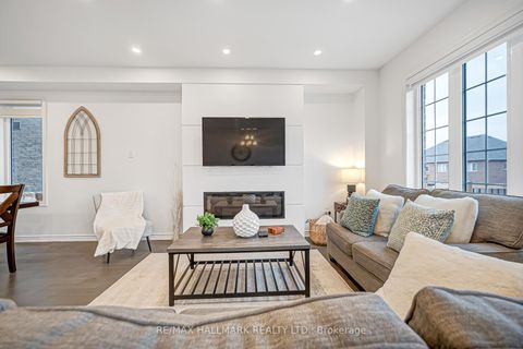 Photo 15 at 38 Richard Boyd Drive, Holland Landing, East Gwillimbury