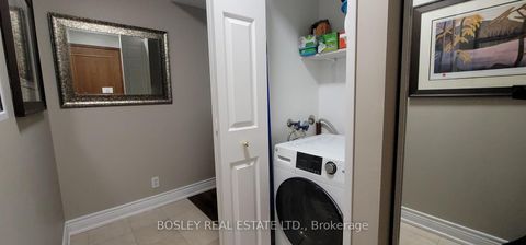 Photo 6 at 1711 - 8 Lee Centre Drive, Woburn, Toronto