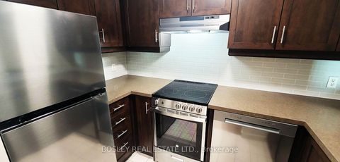 Photo 14 at 1711 - 8 Lee Centre Drive, Woburn, Toronto