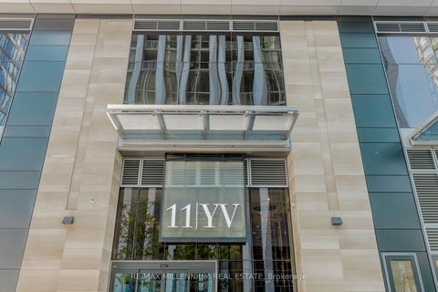 Photo 4 at 4103 - 11 Yorkville Avenue, Annex, Toronto