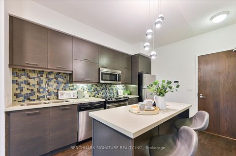 Photo 9 at 404 - 26 Norton Avenue, Willowdale East, Toronto