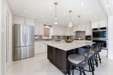 Photo 8 at 331 Kennedy Street W, Aurora Highlands, Aurora