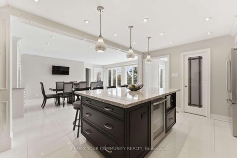 Photo 9 at 331 Kennedy Street W, Aurora Highlands, Aurora