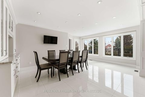 Photo 13 at 331 Kennedy Street W, Aurora Highlands, Aurora