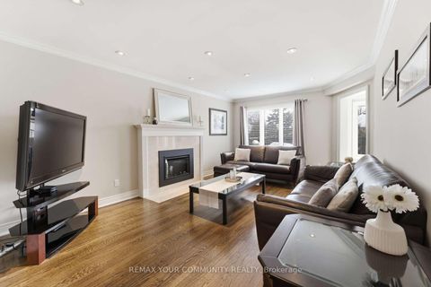 Photo 15 at 331 Kennedy Street W, Aurora Highlands, Aurora