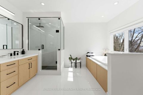 Photo 23 at 331 Kennedy Street W, Aurora Highlands, Aurora