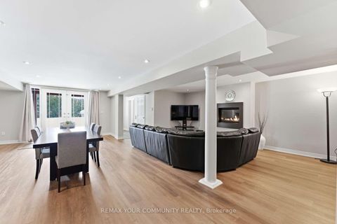 Photo 32 at 331 Kennedy Street W, Aurora Highlands, Aurora