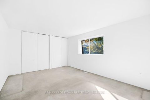 Photo 17 at 20 - 627 Rathburn Road, West Deane, Toronto