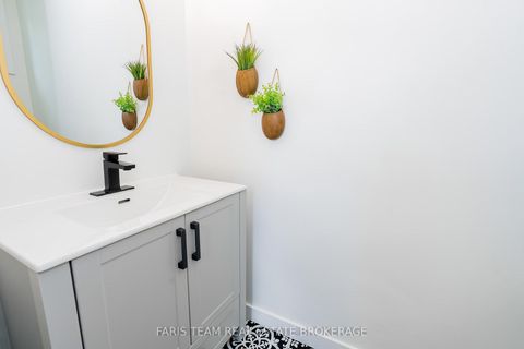 Photo 15 at 43 Jeffrey Street, Grove East, Barrie