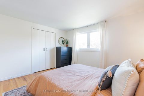 Photo 17 at 43 Jeffrey Street, Grove East, Barrie