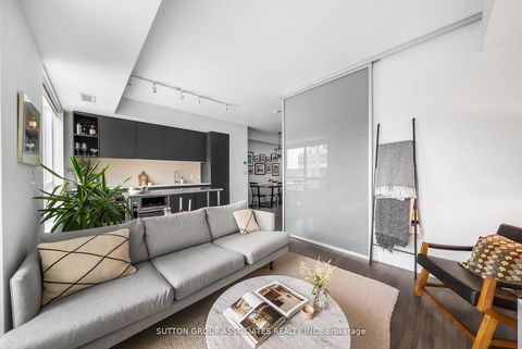 Photo 3 at 502 - 377 Madison Avenue, Casa Loma, Toronto