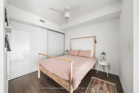 Photo 11 at 502 - 377 Madison Avenue, Casa Loma, Toronto