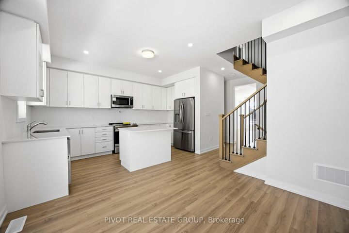 Photo 12 at 138 Danielle Moore Circle, Bendale, Toronto