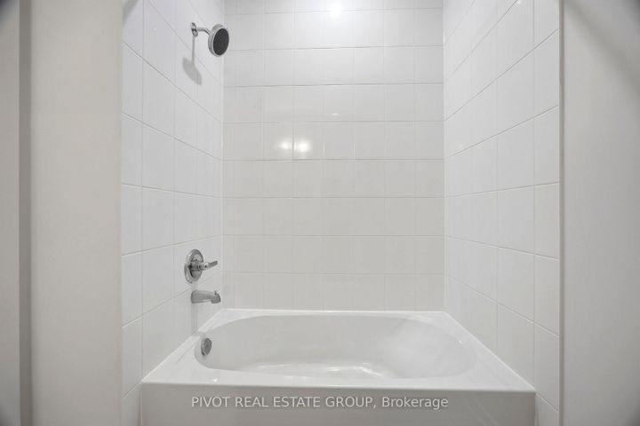 Photo 25 at 138 Danielle Moore Circle, Bendale, Toronto