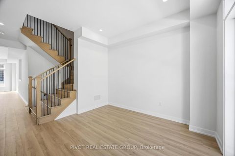 Photo 13 at 138 Danielle Moore Circle, Bendale, Toronto