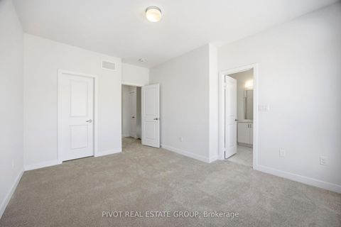 Photo 18 at 138 Danielle Moore Circle, Bendale, Toronto