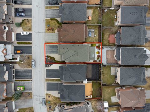 Photo 19 at 14 Daphnia Drive, Patterson, Vaughan