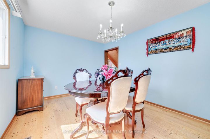 Photo 16 at 2921 Caradoc Lane, CV Clearview, Oakville