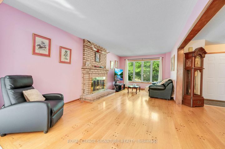 Photo 17 at 2921 Caradoc Lane, CV Clearview, Oakville