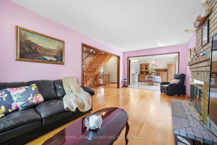 Photo 20 at 2921 Caradoc Lane, CV Clearview, Oakville