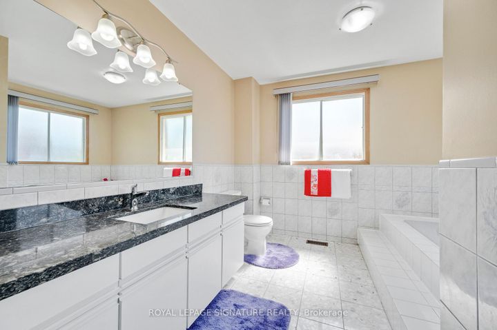 Photo 31 at 2921 Caradoc Lane, CV Clearview, Oakville