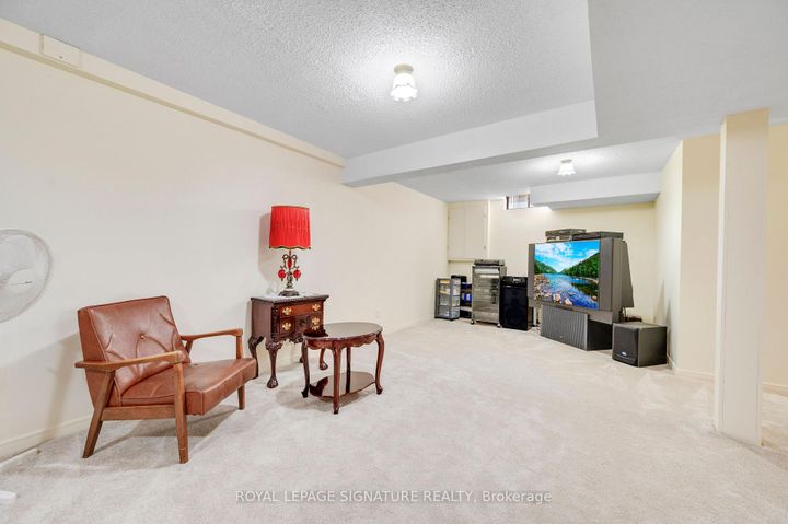 Photo 42 at 2921 Caradoc Lane, CV Clearview, Oakville