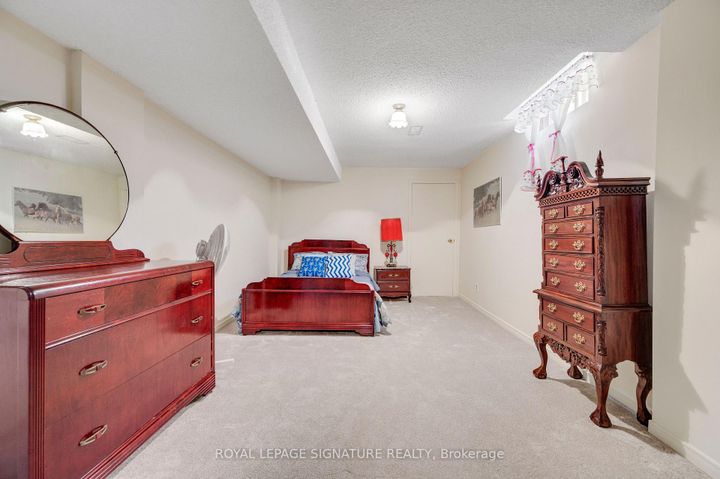 Photo 43 at 2921 Caradoc Lane, CV Clearview, Oakville