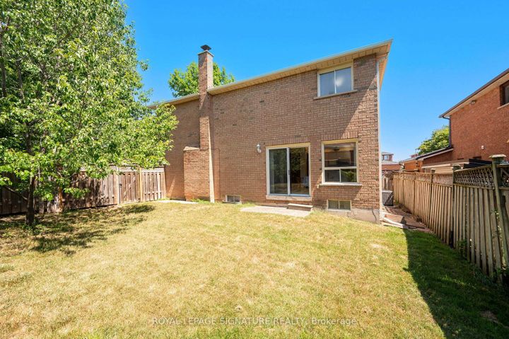 Photo 47 at 2921 Caradoc Lane, CV Clearview, Oakville