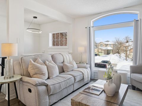 Photo 5 at 19 LESLIE Avenue, Holly, Barrie