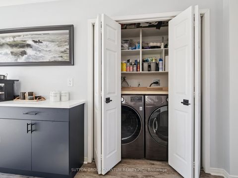 Photo 18 at 19 LESLIE Avenue, Holly, Barrie