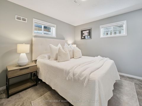 Photo 41 at 19 LESLIE Avenue, Holly, Barrie