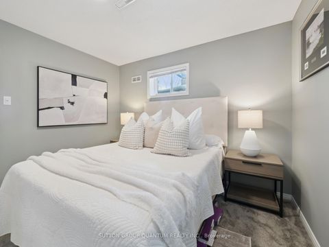 Photo 42 at 19 LESLIE Avenue, Holly, Barrie