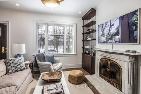 Photo 6 at 102 Shaftesbury Avenue, Moore Park, Toronto
