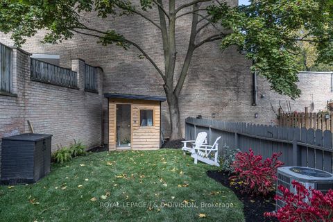 Photo 25 at 102 Shaftesbury Avenue, Moore Park, Toronto