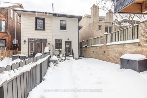 Photo 26 at 102 Shaftesbury Avenue, Moore Park, Toronto