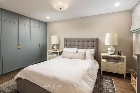 Photo 32 at 102 Shaftesbury Avenue, Moore Park, Toronto