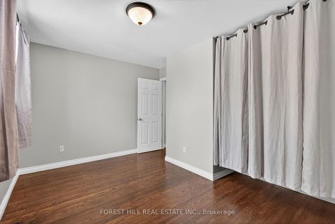 Photo 17 at 35 Daphne Crescent, Cundles East, Barrie