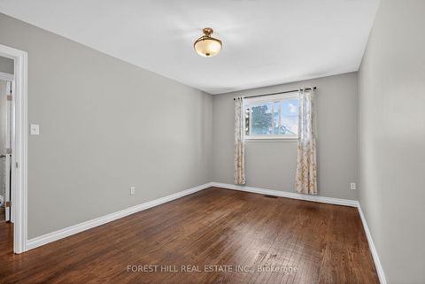 Photo 19 at 35 Daphne Crescent, Cundles East, Barrie