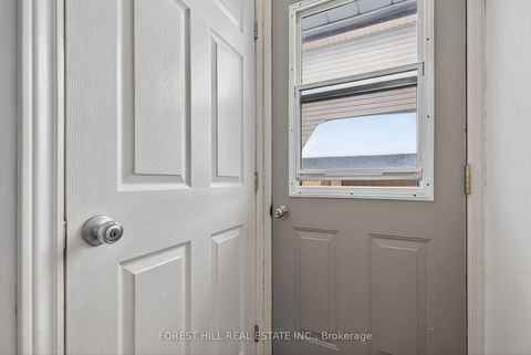 Photo 23 at 35 Daphne Crescent, Cundles East, Barrie