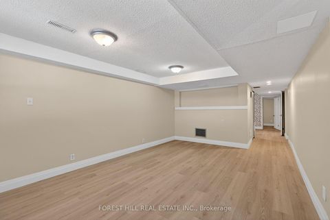 Photo 36 at 35 Daphne Crescent, Cundles East, Barrie