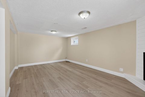 Photo 37 at 35 Daphne Crescent, Cundles East, Barrie